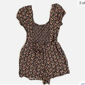 American Eagle Outfitters Black Floral Romper, Size M, very good condition